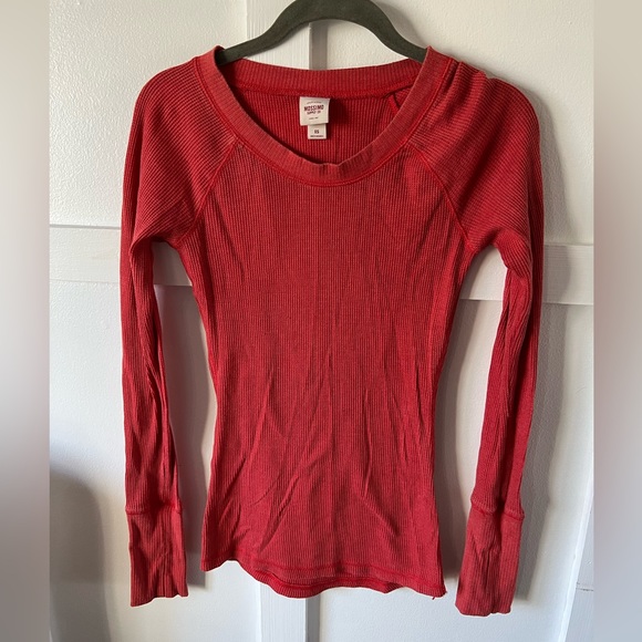 EUC Mossimo women’s small fitted thermal orange shirt flattering top worn twice - Picture 9 of 13